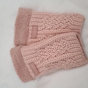 UGG Koolaburra Fingerless Mittens Soft Pink